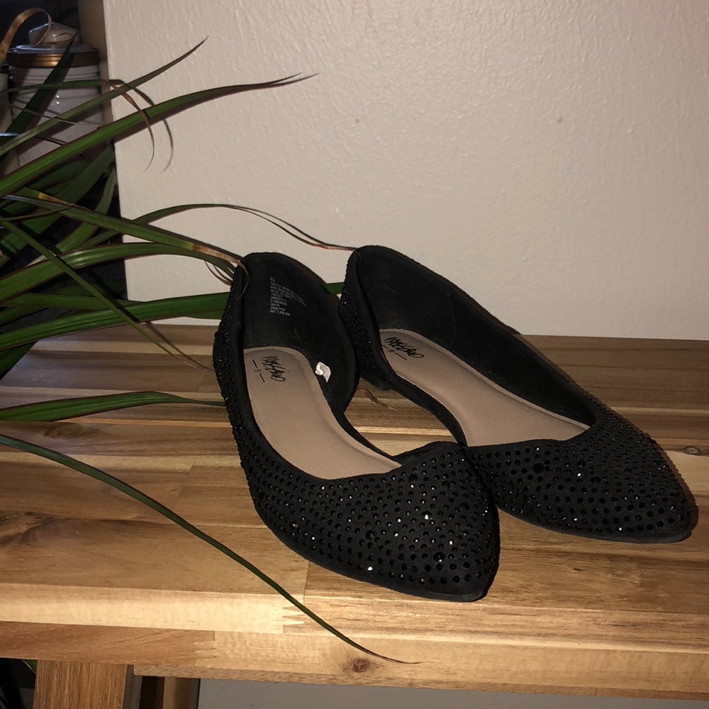 Mossimo Black bedazzled flats